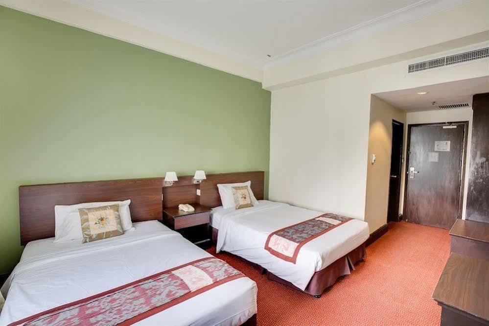 Prescott Medan Tuanku Hotel 3*